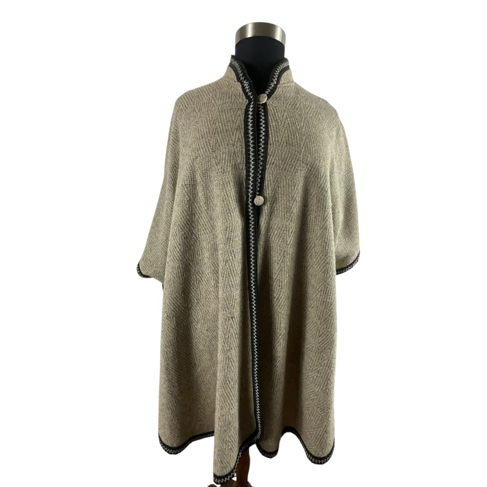 Art To Wear Wool Woven Embroidered Mini Chevron Elegant Tan Women's Poncho Cape